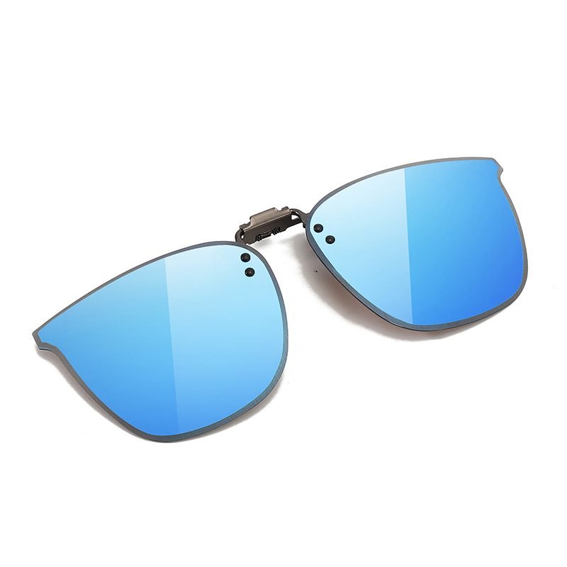 Women's Polarized Square Clip-on Sunglasses RC85580